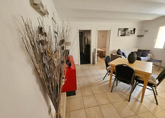 Michele Family - Centre - 2 Pieces Tranquille - A 150 M De La *